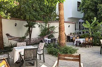 白花园酒店 3*